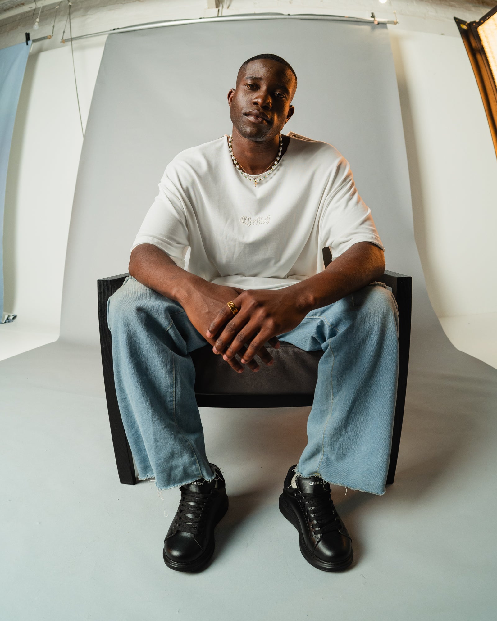 BRANDED TEES AX WHITE