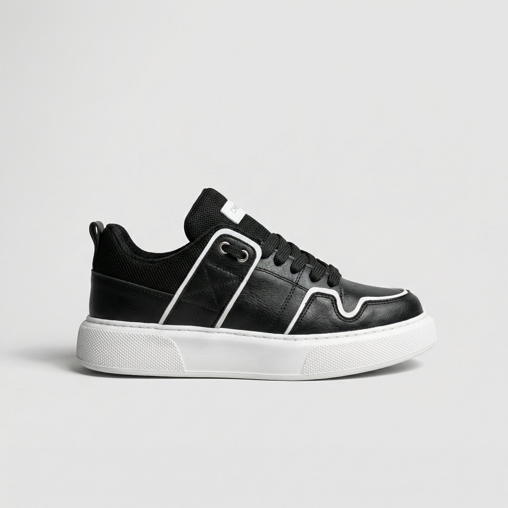 BLADE Black/White Sneakers | Chekich South Africa