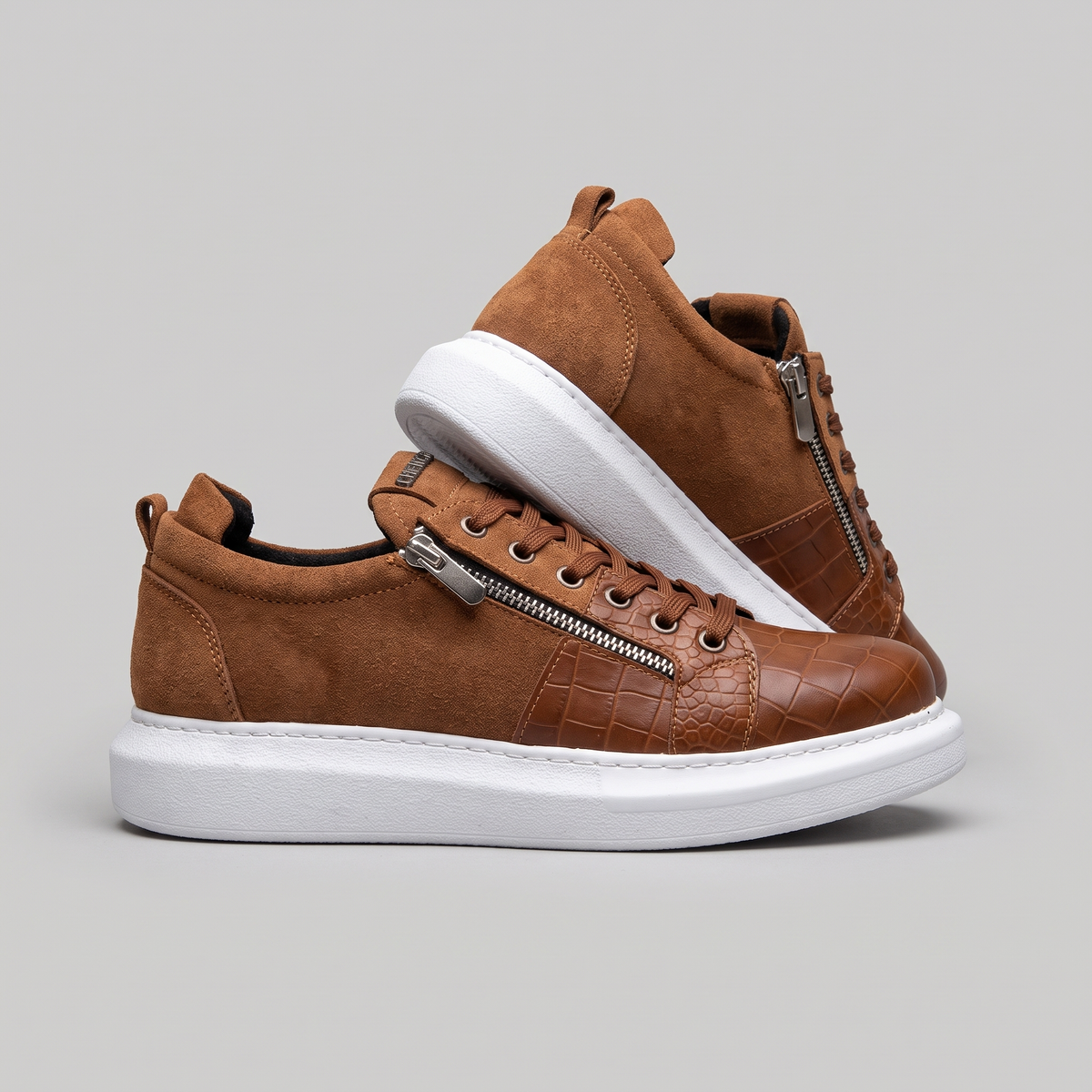 PHANTOM V2 Brown White