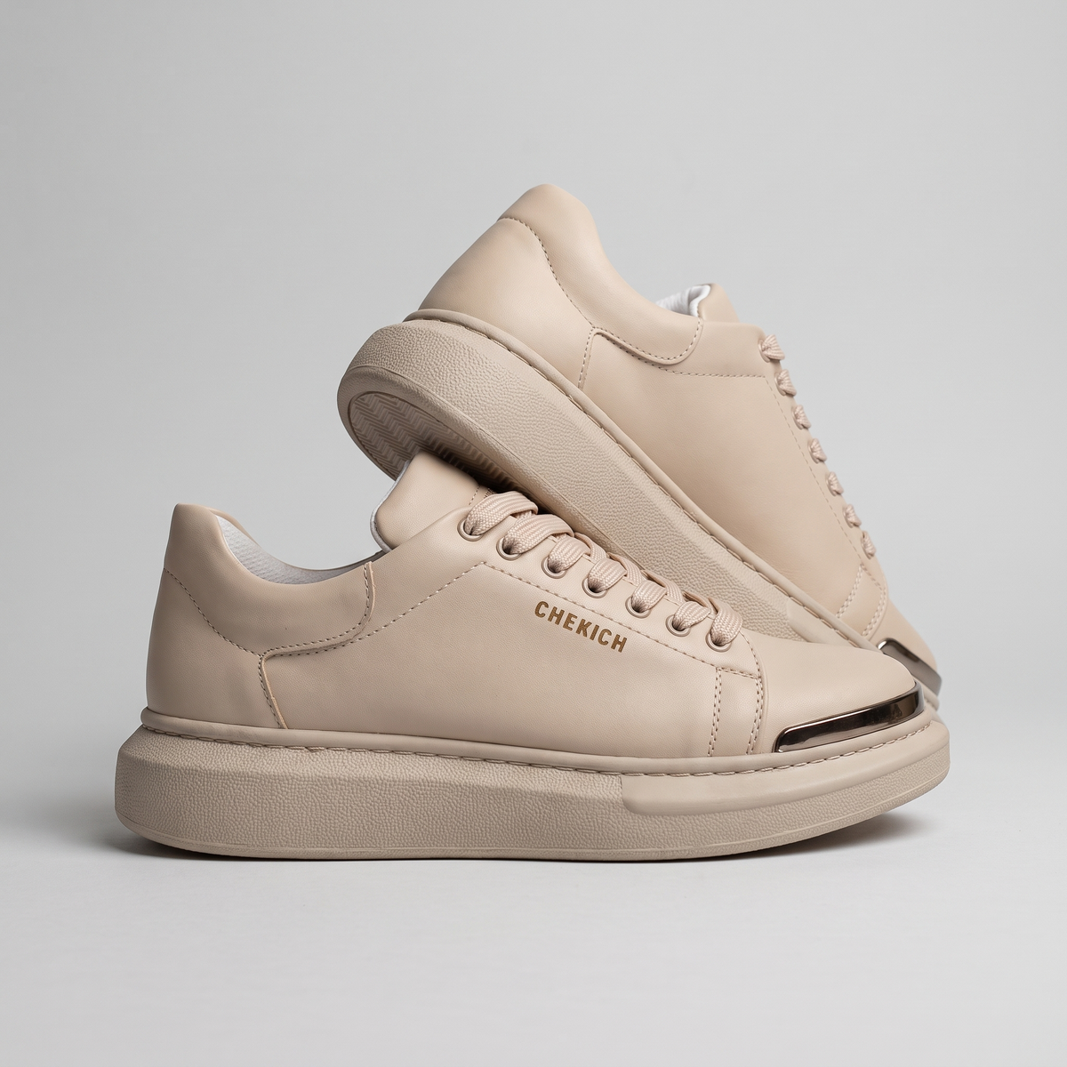 Chekich South Africa Fantasia ST Cream sneakers with white and beige design, featuring lace-up closure and stylish sporty look.