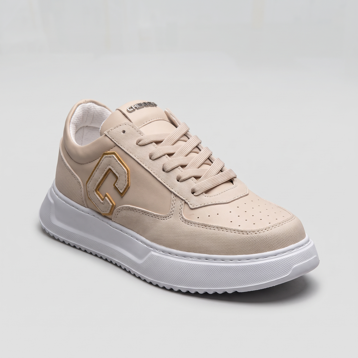 Chekich South Africa CREST Cream White sneakers with clean design and white rubber soles, casual footwear for everyday wear.