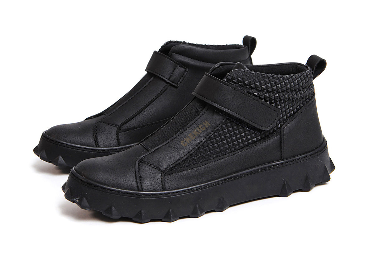 PYRAMID LONG All Black