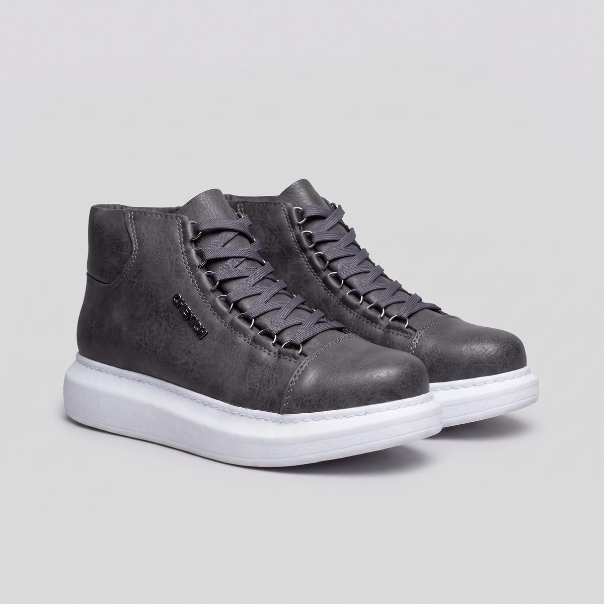 ROMA Grey White