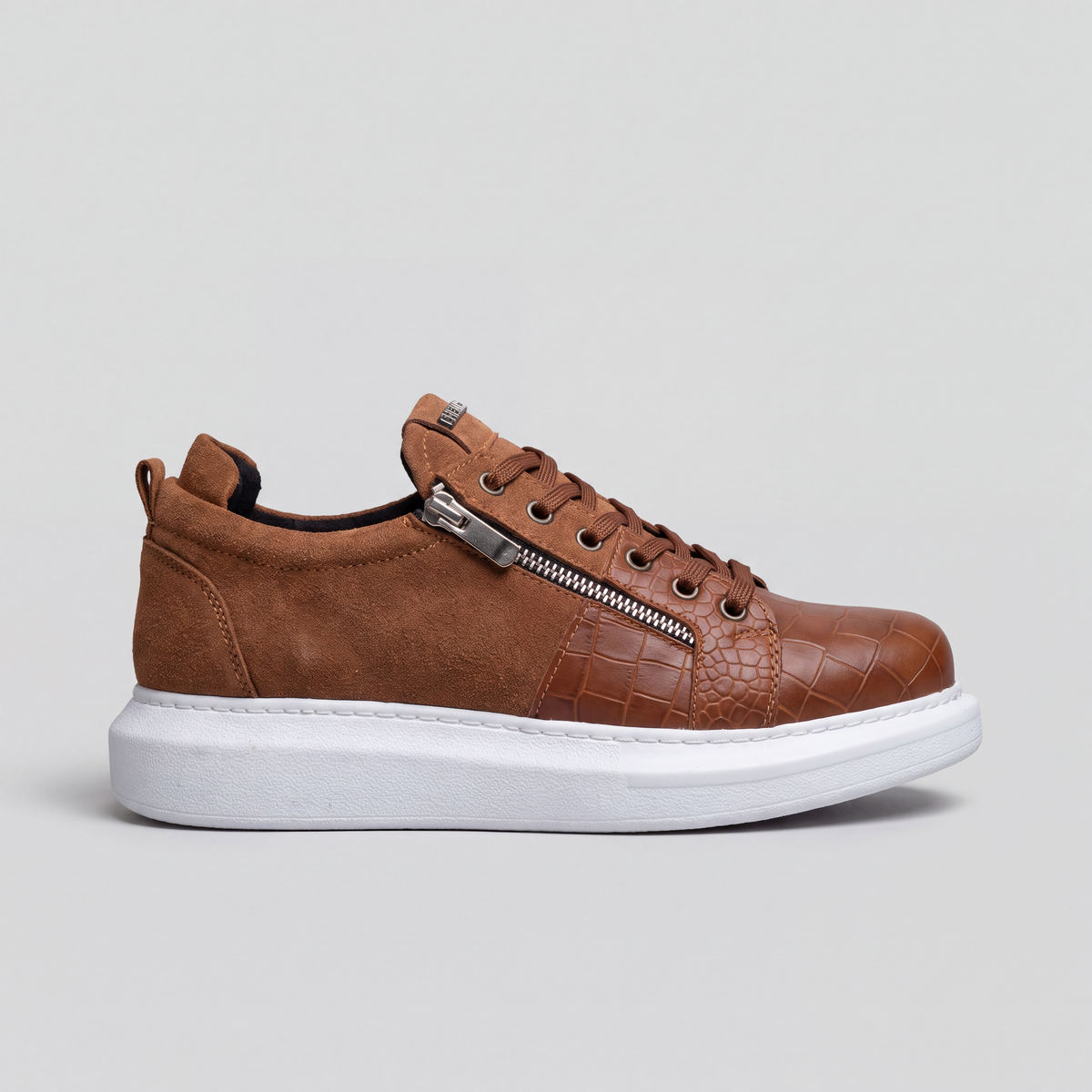 PHANTOM V2 Brown White