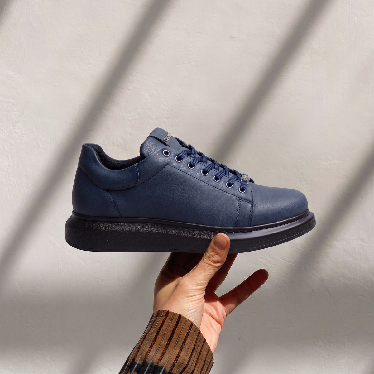 Chekich FANTASIA V2 SOLE Navy Black – vegan leather low-top platform sneaker (7/7)